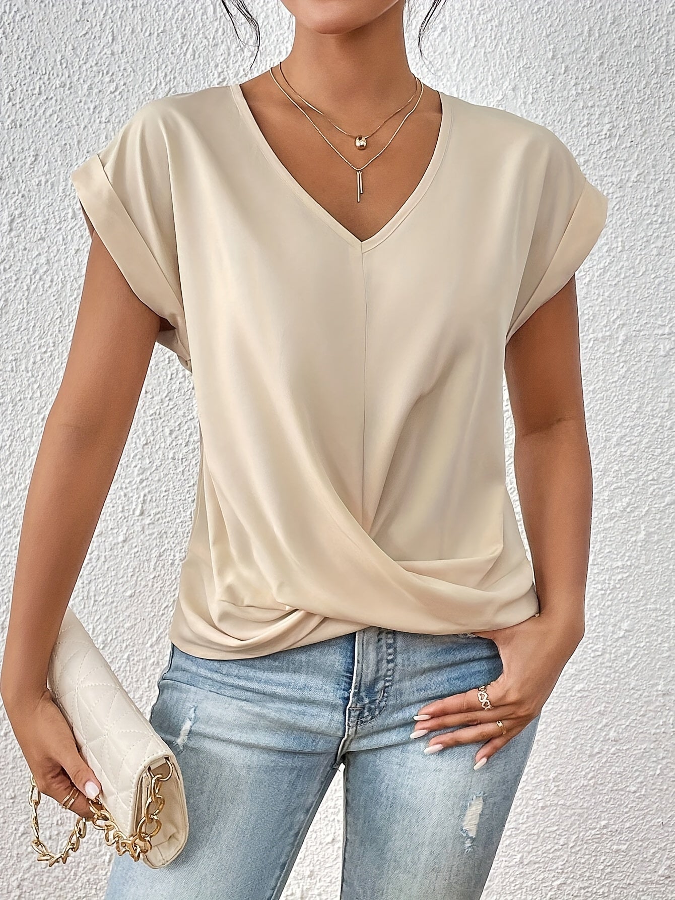 Cleo - T-shirt décontracté à décolleté en cœur