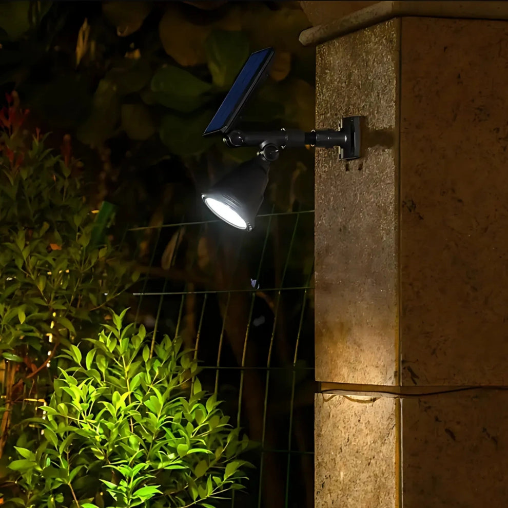 Garden Spotlight - Solarbetriebenes Gartenstrahler