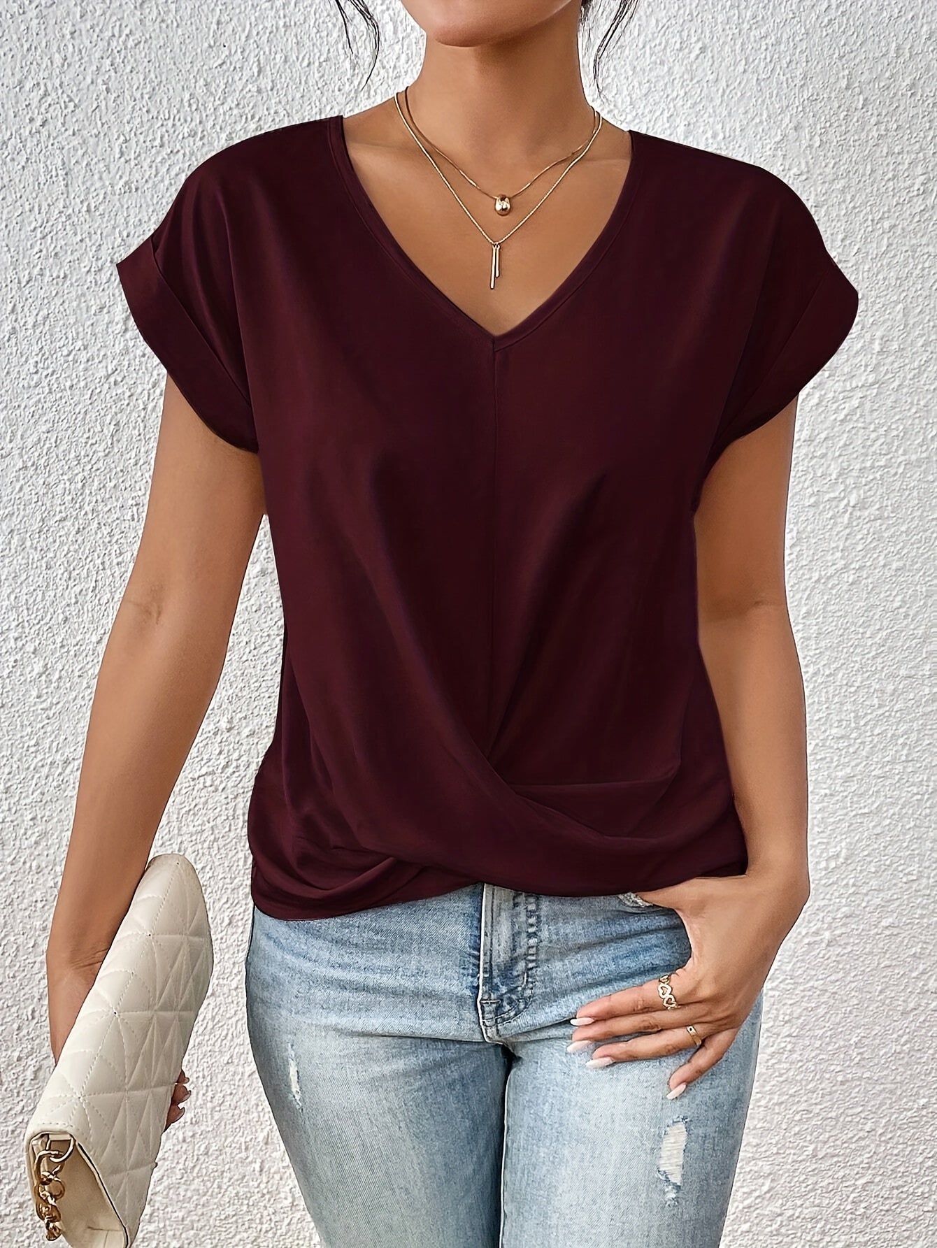 Cleo - T-shirt décontracté à décolleté en cœur