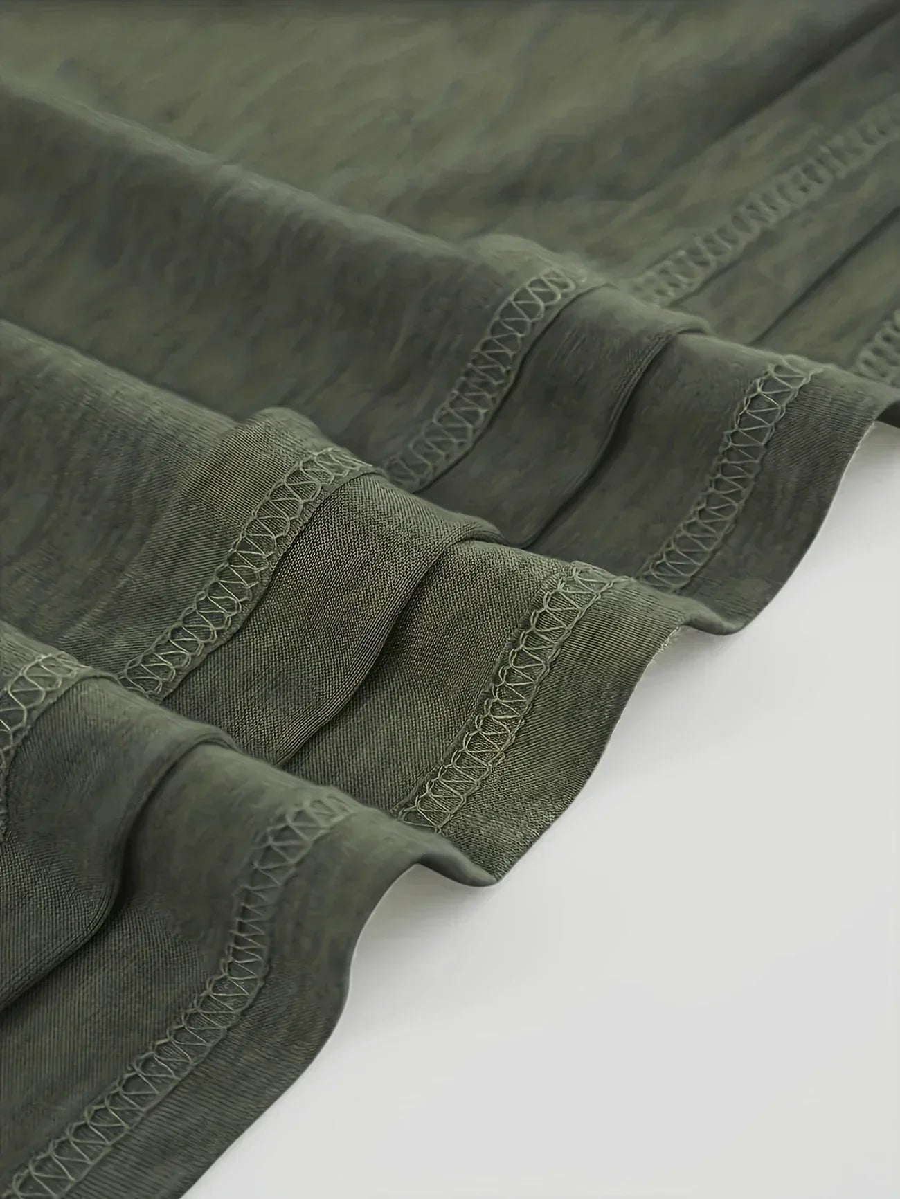 Amouryn | Chemise à imprimé cœur, col en V et légèreté décontractée 
