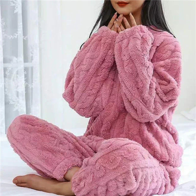 CozySleep - Bequemer Fleece-Pyjama für Frauen | 50% Rabatt