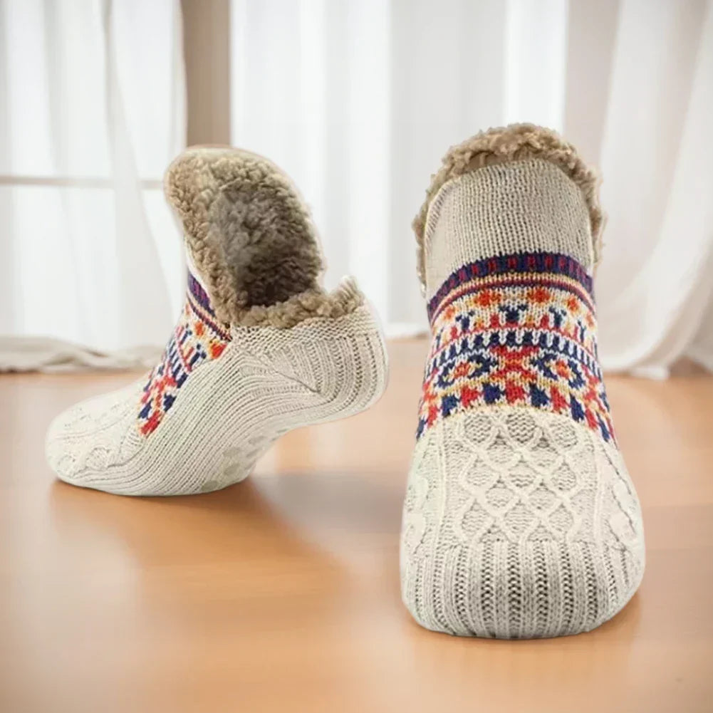 Nordhütte | Thermo-Haussocken Winter | Rutschfeste Kuschelsocken für Damen & Herren | Dick gefüttert & extra warm | Weiche Anti-Rutsch-Bettsocken für Zuhause & Weihnachten