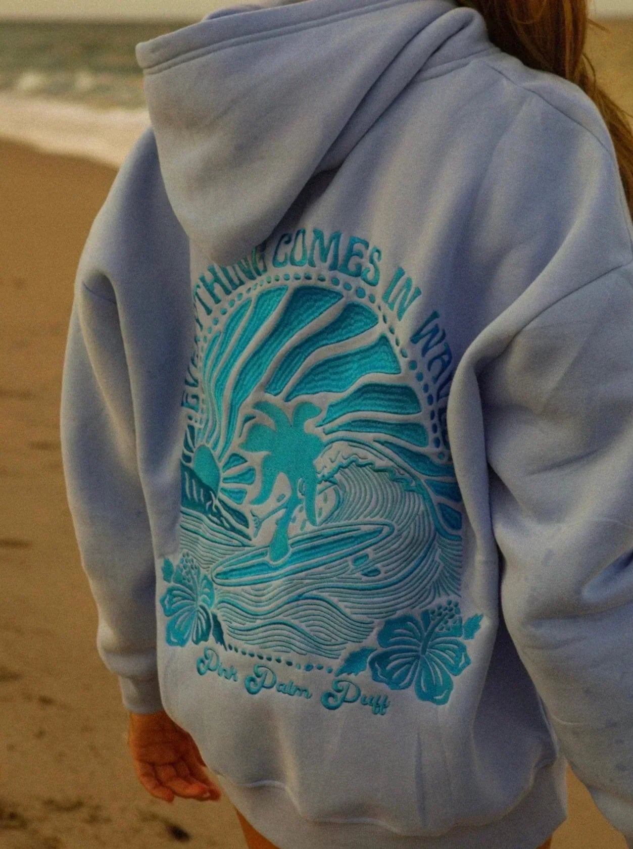 Junio ​​- Brilla con esta sudadera
