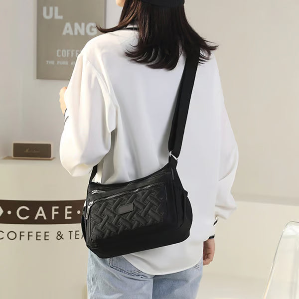 UrbanCarry – Nylon-Umhängetasche