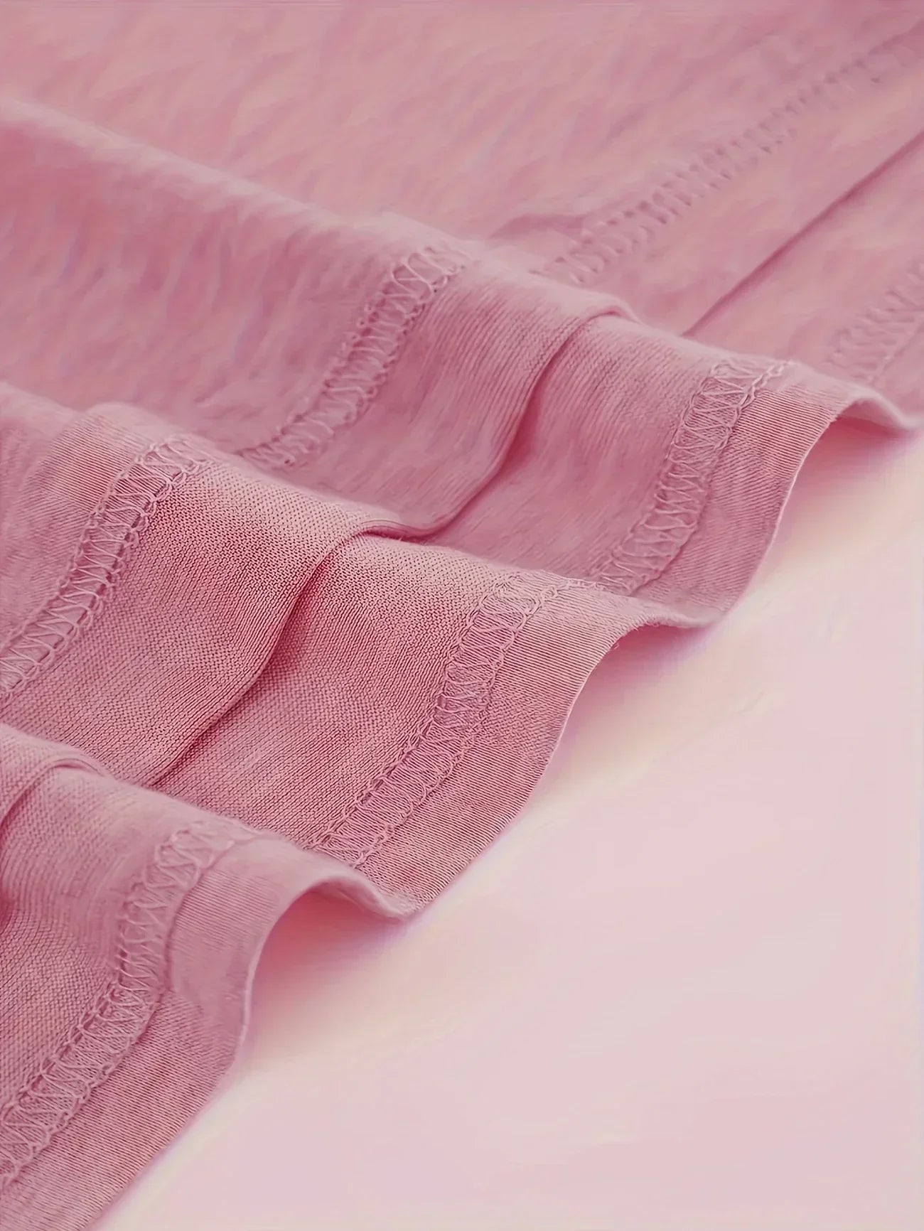 Amouryn | Chemise à imprimé cœur, col en V et légèreté décontractée 