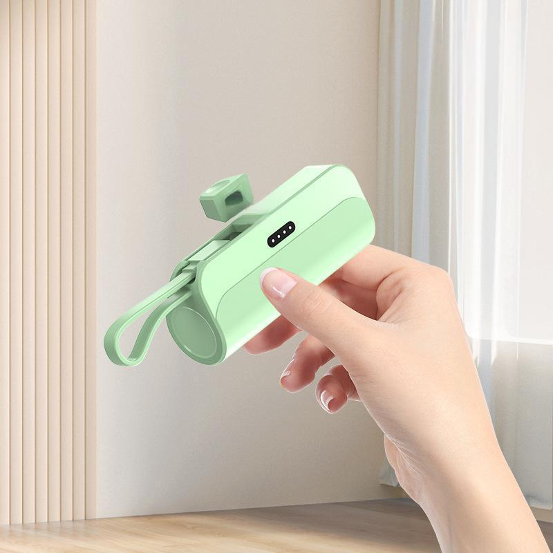 Gluschwein - ✨Tragbare Powerbank mit hoher Kapazität und integrierten Kabeln