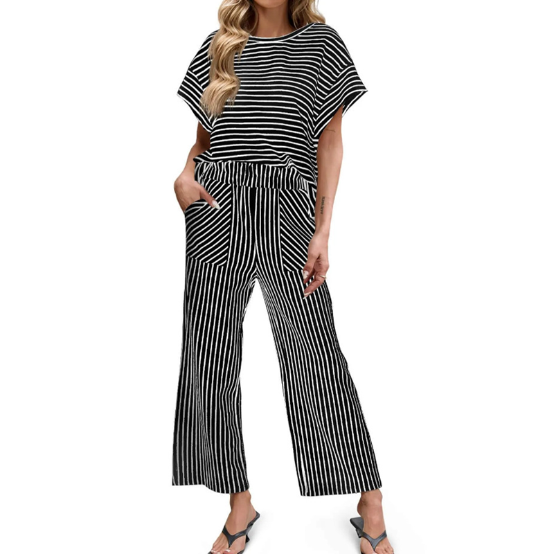 Gluschwein - 👚 Zweiteiliges Lounge-Set für Damen mit Streifenmuster – tiefe Seitentaschen, bequemer Stretch-Bund. ✨