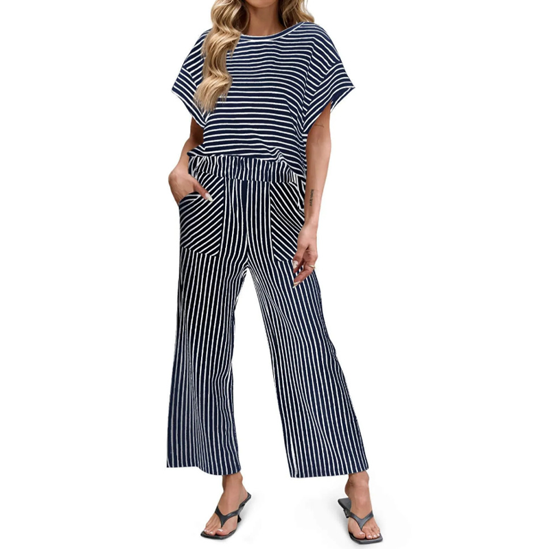 Gluschwein - 👚 Zweiteiliges Lounge-Set für Damen mit Streifenmuster – tiefe Seitentaschen, bequemer Stretch-Bund. ✨
