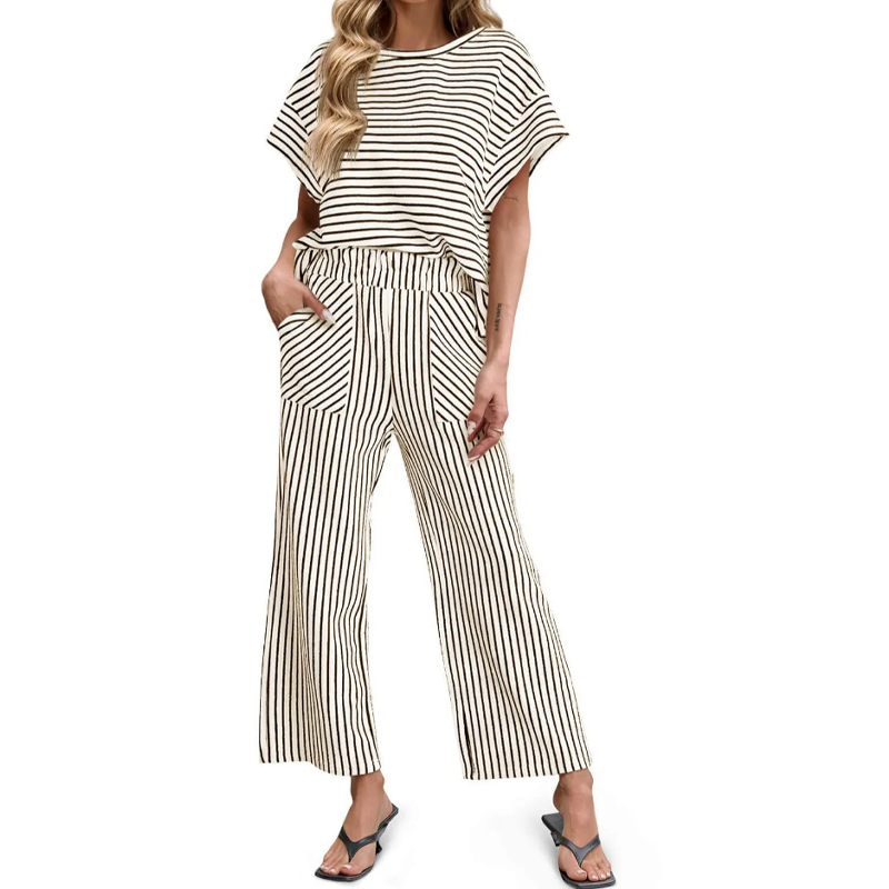 Gluschwein - 👚 Zweiteiliges Lounge-Set für Damen mit Streifenmuster – tiefe Seitentaschen, bequemer Stretch-Bund. ✨