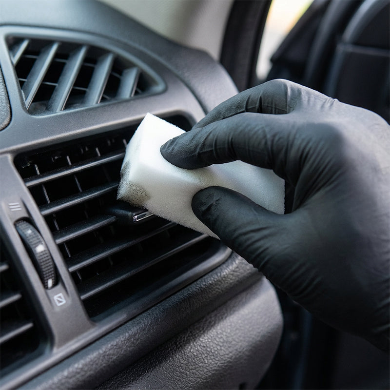 Gluschwein - Set mit langanhaltenden Aufbereitungsmitteln für Kunststoffteile im Auto