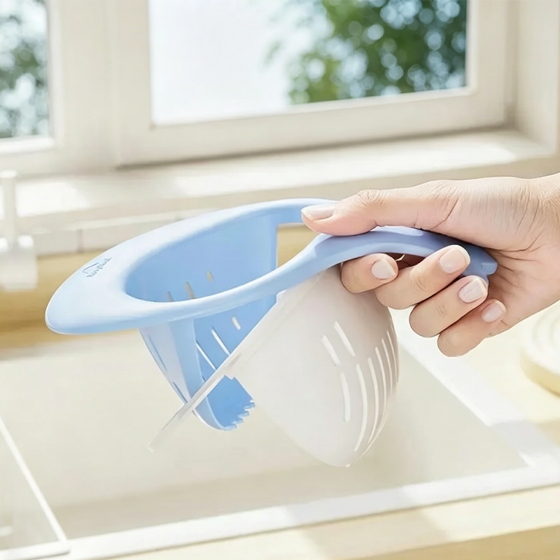 Gluschwein - Magnetic Kitchen Sink Strainer Basket