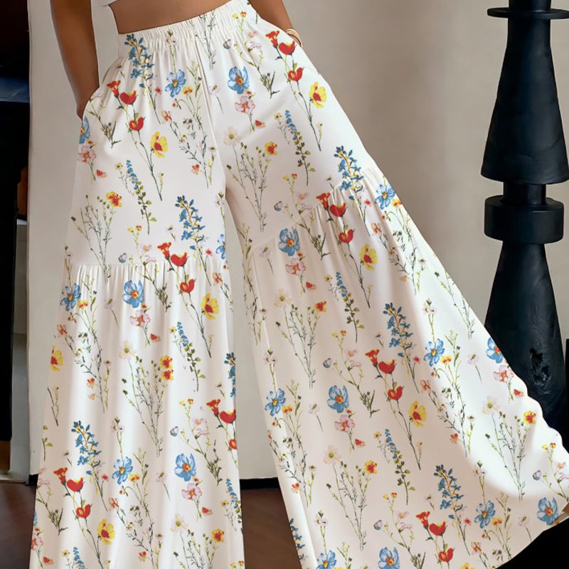 Gluschwein - Damenhose mit weitem Bein und Blumenmuster