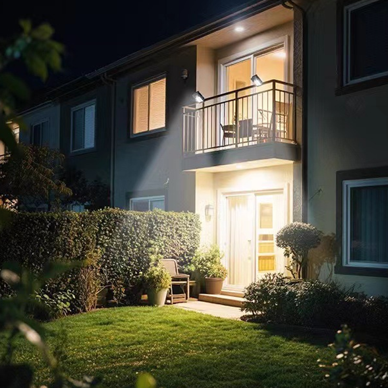 Gluschwein - Solar Motion Sensor Clip Light