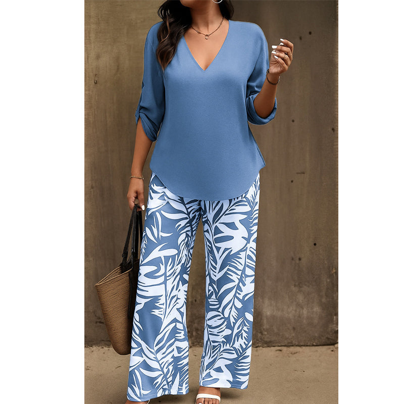 Gluschwein - Set aus Damenbluse mit V-Ausschnitt und bedruckter Hose mit weitem Bein