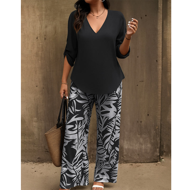 Gluschwein - Set aus Damenbluse mit V-Ausschnitt und bedruckter Hose mit weitem Bein