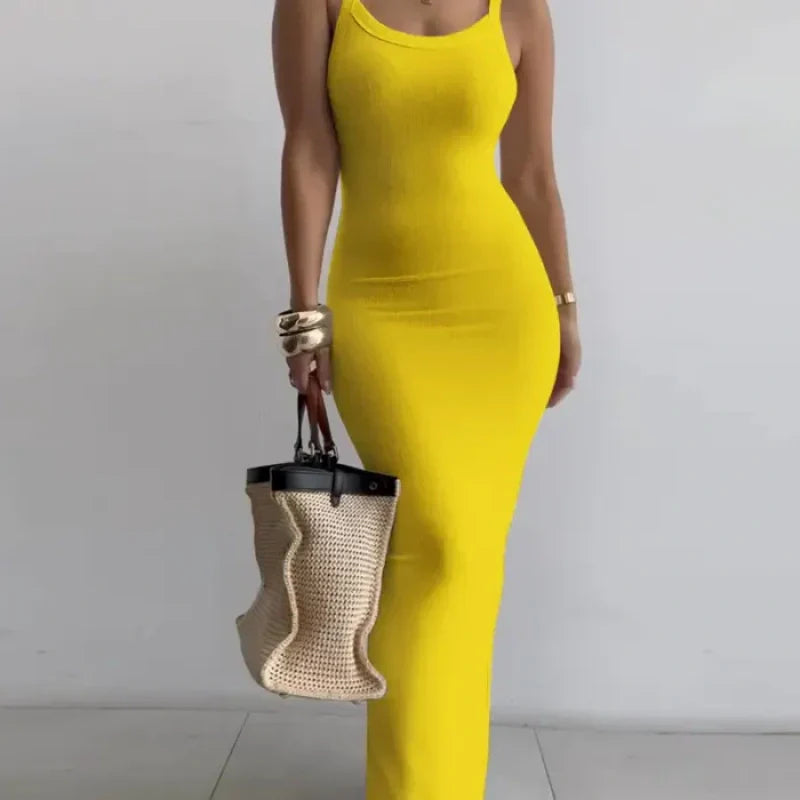 🌺 LIMITIERT: 49% RABATT! 🔥Einfarbiges, figurbetontes Maxikleid mit Spaghettiträgern für Damen