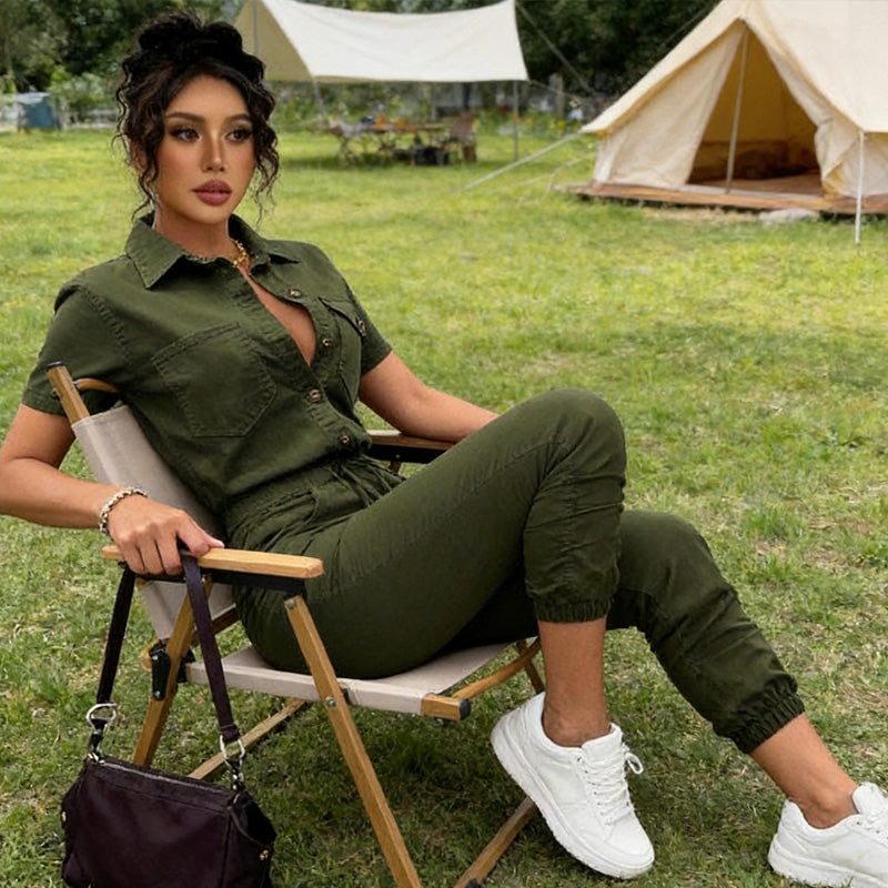 Kurzärmeliger Jumpsuit für Damen mit Knopfleiste