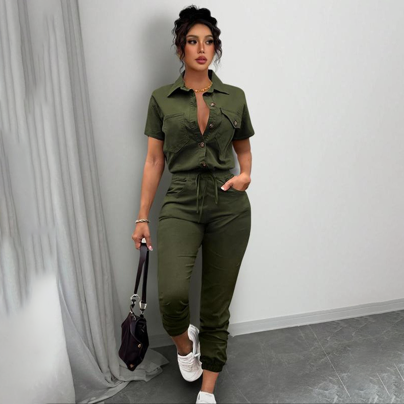 Kurzärmeliger Jumpsuit für Damen mit Knopfleiste