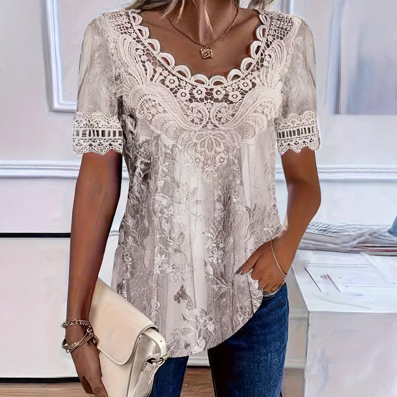Gluschwein - Women's Lace Trim Scoop Neck T-Shirt
