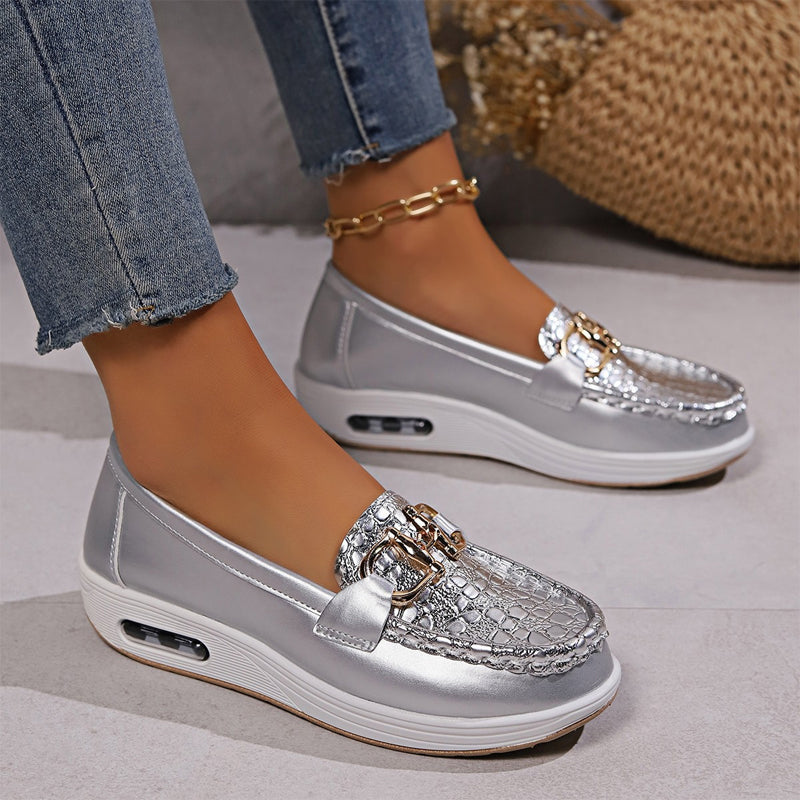 Bequeme Slipper für Damen mit dicker Sohle