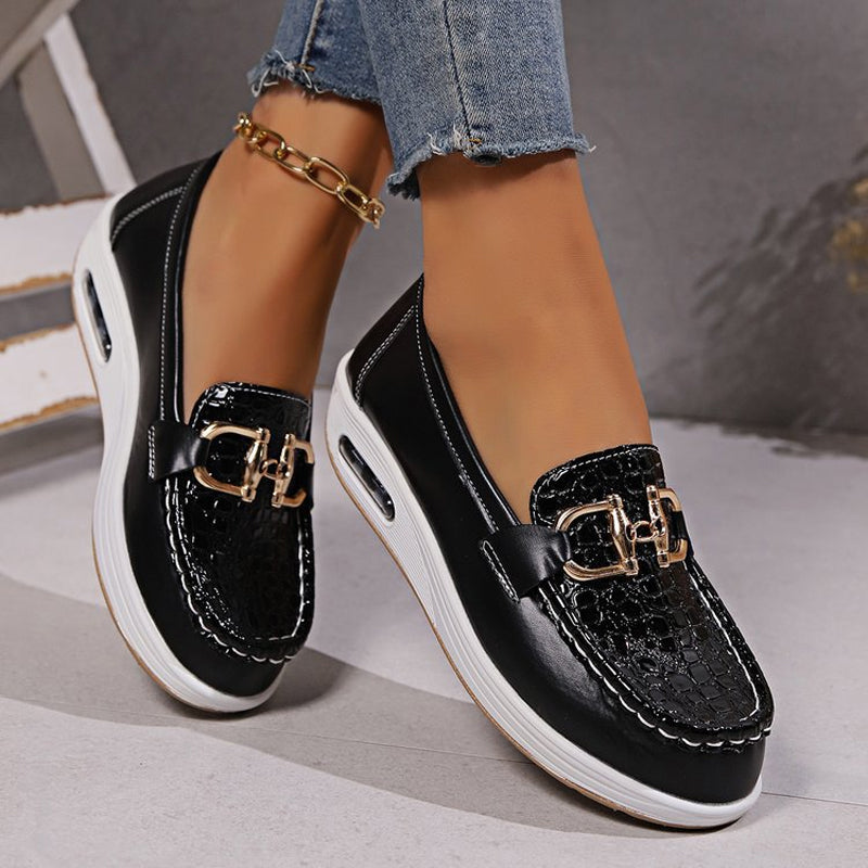 Bequeme Slipper für Damen mit dicker Sohle