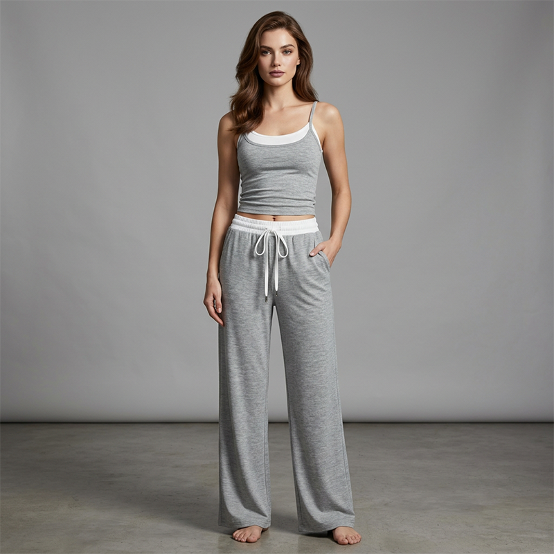 Wide-Leg-Sweatpants und Tanktop-Outfit