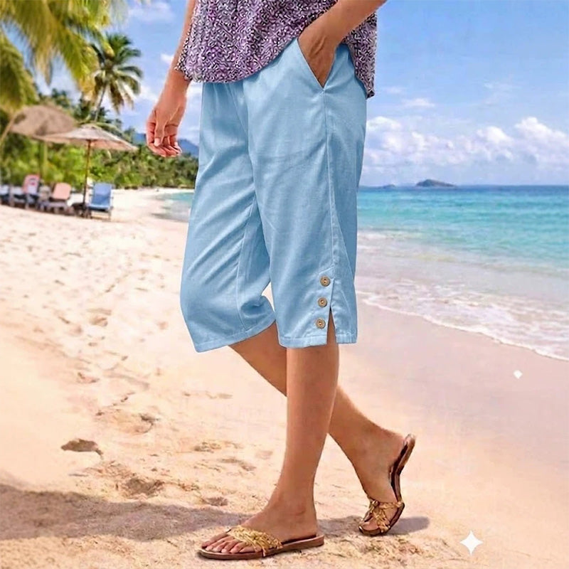 Damen-Sommerhose in 3/4-Länge mit Knopfverzierung