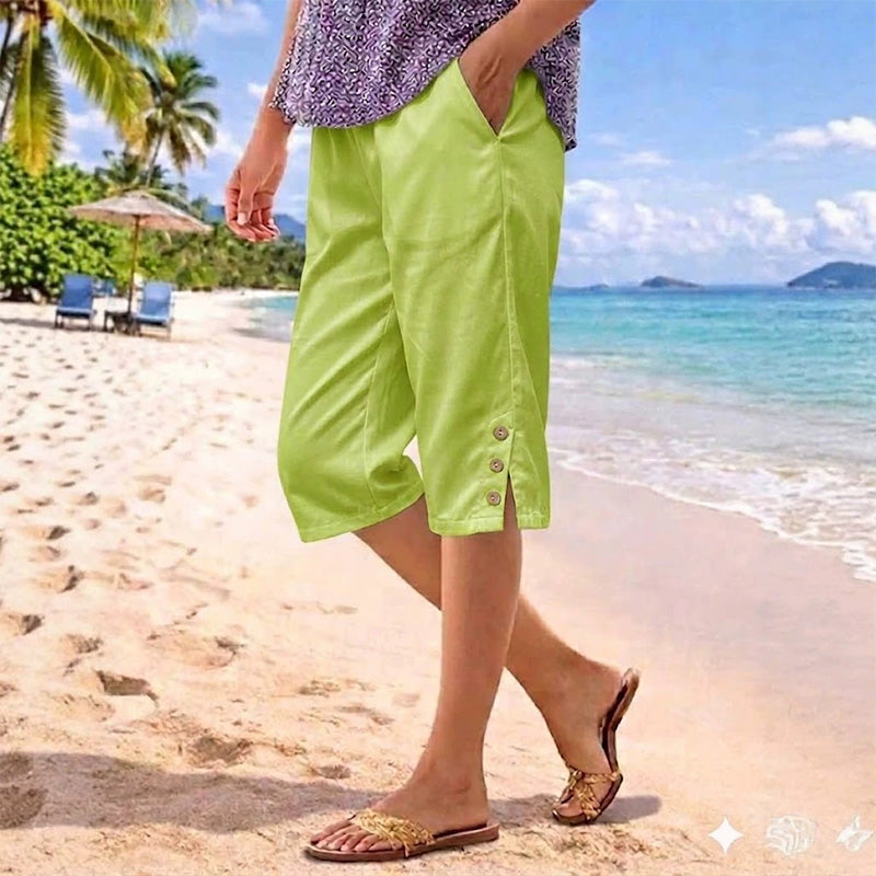 Damen-Sommerhose in 3/4-Länge mit Knopfverzierung