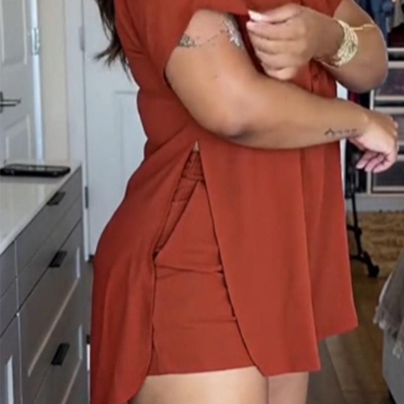 Damenbluse mit Knopfleiste und passender Shorts