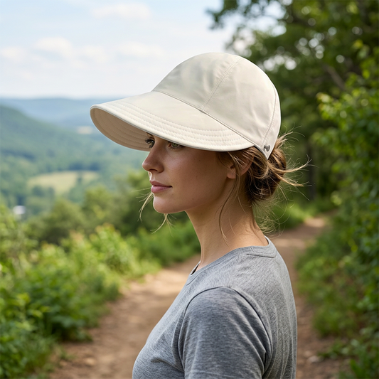 Gluschwein - 🧢 50% RABATT! ☀️ Damen-Sonnenhut mit verstellbarem Pferdeschwanz-Ausschnitt – Atmungsaktiv & leicht – Perfekt für Strand, Garten oder Reisen – schützt zuverlässig vor UV-Strahlung 🌿👒