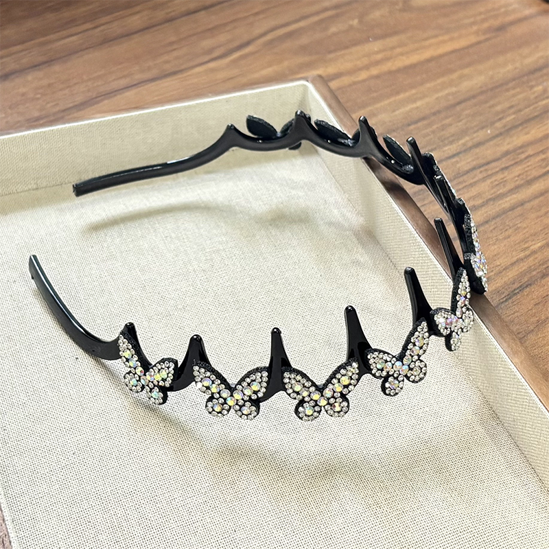 Gluschwein - Set mit gewelltem Kristall-Haarreif – Leichtes, rutschfestes, feminines Haaraccessoire, funkelnder, kristallbesetzter Haarreif in Wellenform für Hochzeiten und den Alltag, feminine Accessoires