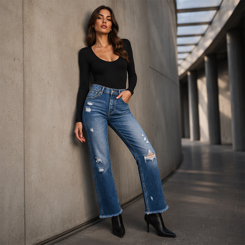 Damen-Jeans im Used-Look mit geradem Bein